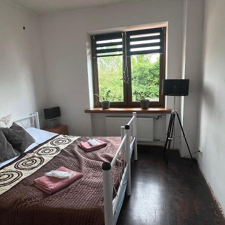 Ferienwohnung Samodzielny Pokoj W Wygodnym Domu Z Parkingiem Piaseczno  Exterior foto