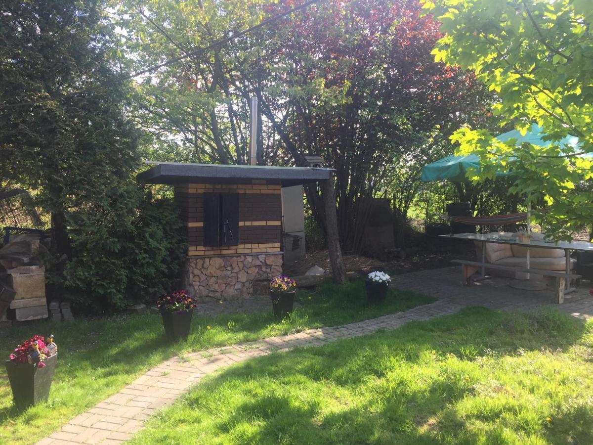 Ferienwohnung Samodzielny Pokoj W Wygodnym Domu Z Parkingiem Piaseczno  Exterior foto