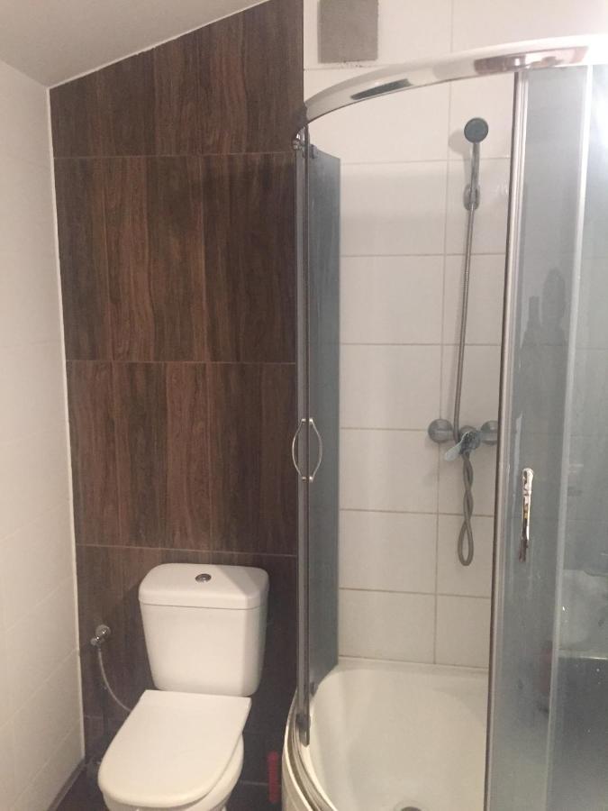 Ferienwohnung Samodzielny Pokoj W Wygodnym Domu Z Parkingiem Piaseczno  Exterior foto