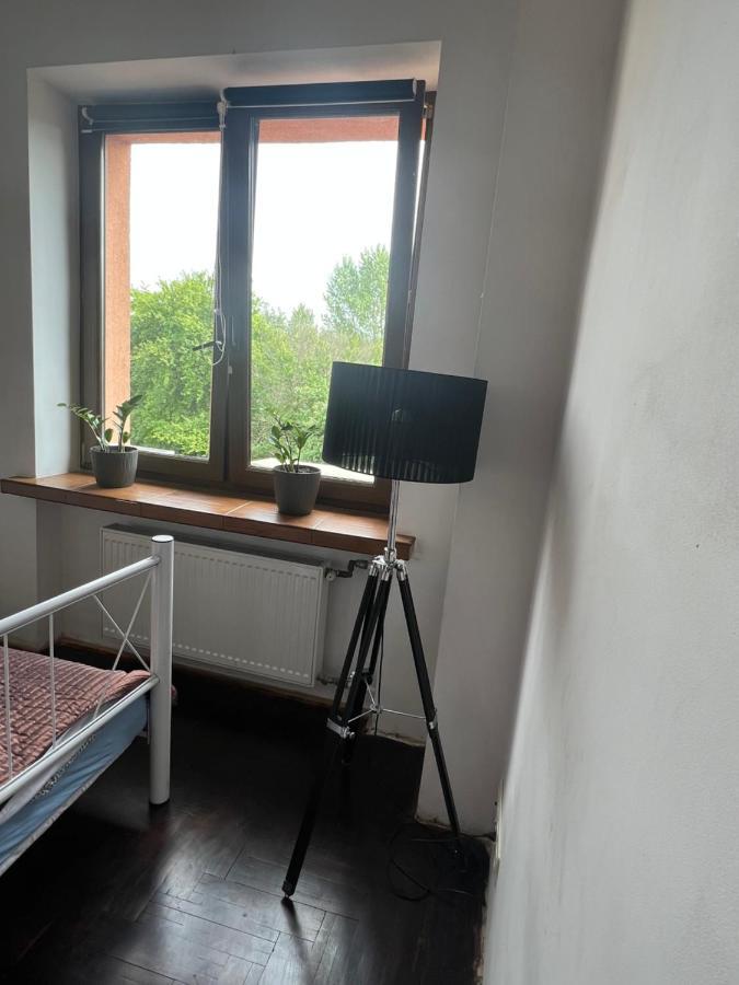 Ferienwohnung Samodzielny Pokoj W Wygodnym Domu Z Parkingiem Piaseczno  Exterior foto