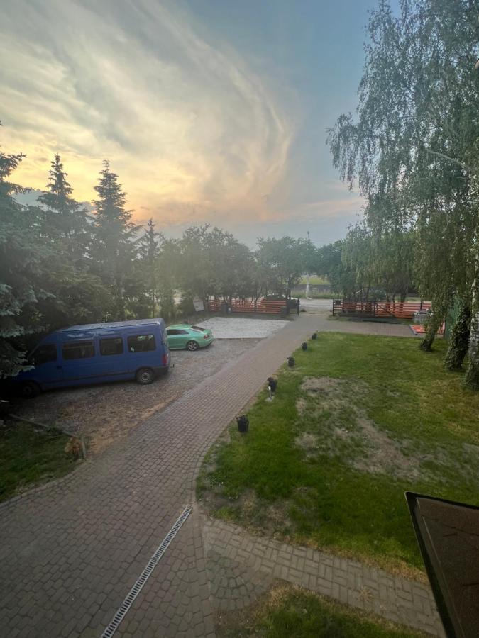 Ferienwohnung Samodzielny Pokoj W Wygodnym Domu Z Parkingiem Piaseczno  Exterior foto